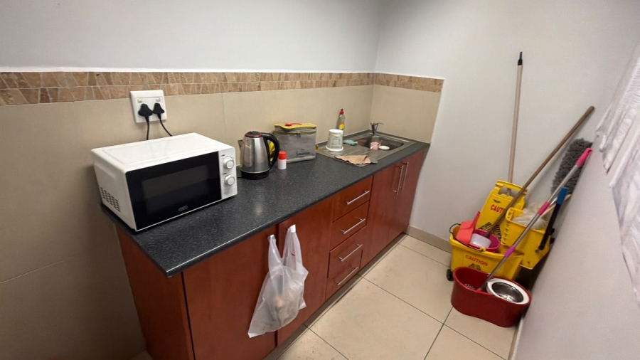 To Let Commercial Property for Rent in Stikland Industrial Western Cape